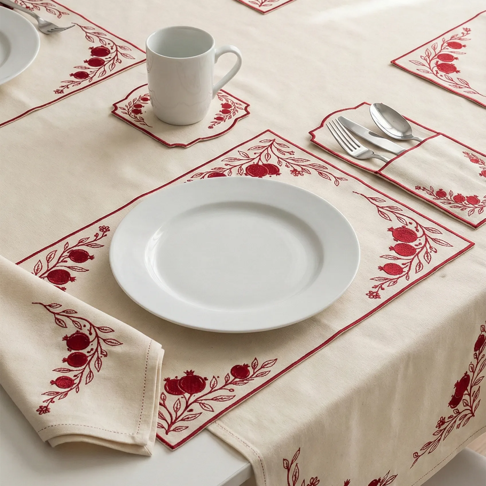 Embroidered Linen Placemat Set – Pomegranate