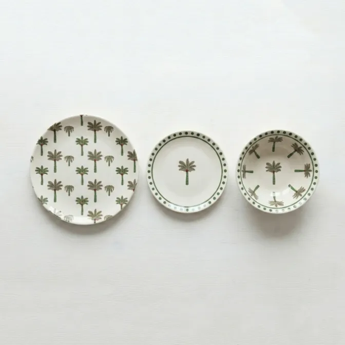Hand-Painted Plate Set – Scattered Palm