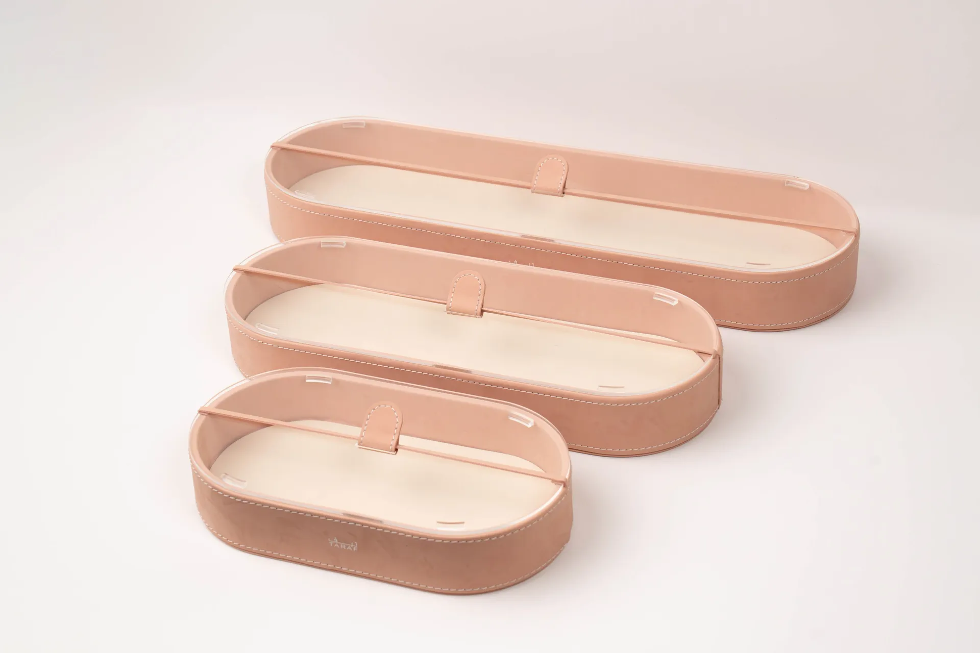Oval Tray with Cover – Pink Diamond